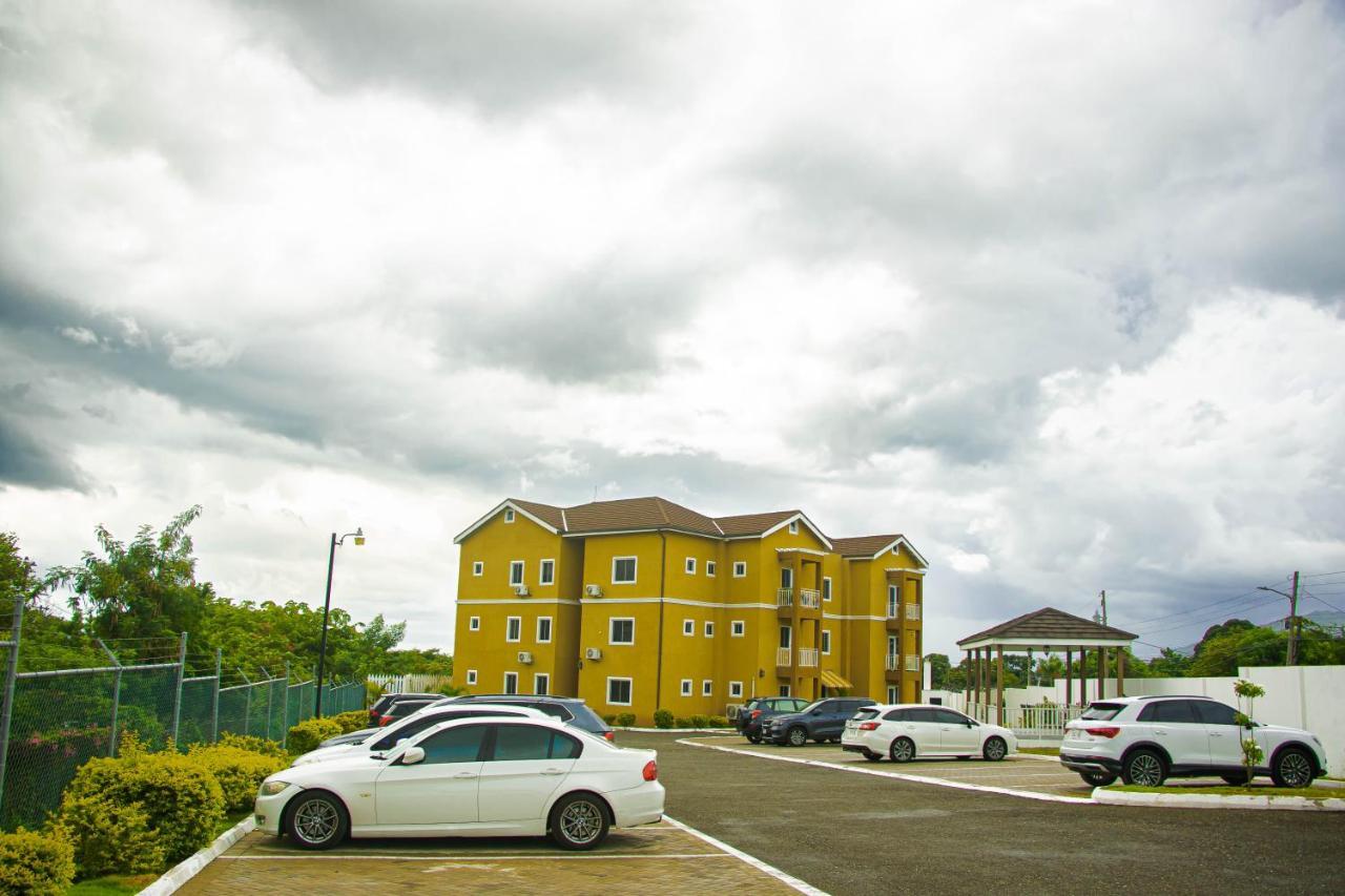 Comfort Homes Kingston Extérieur photo